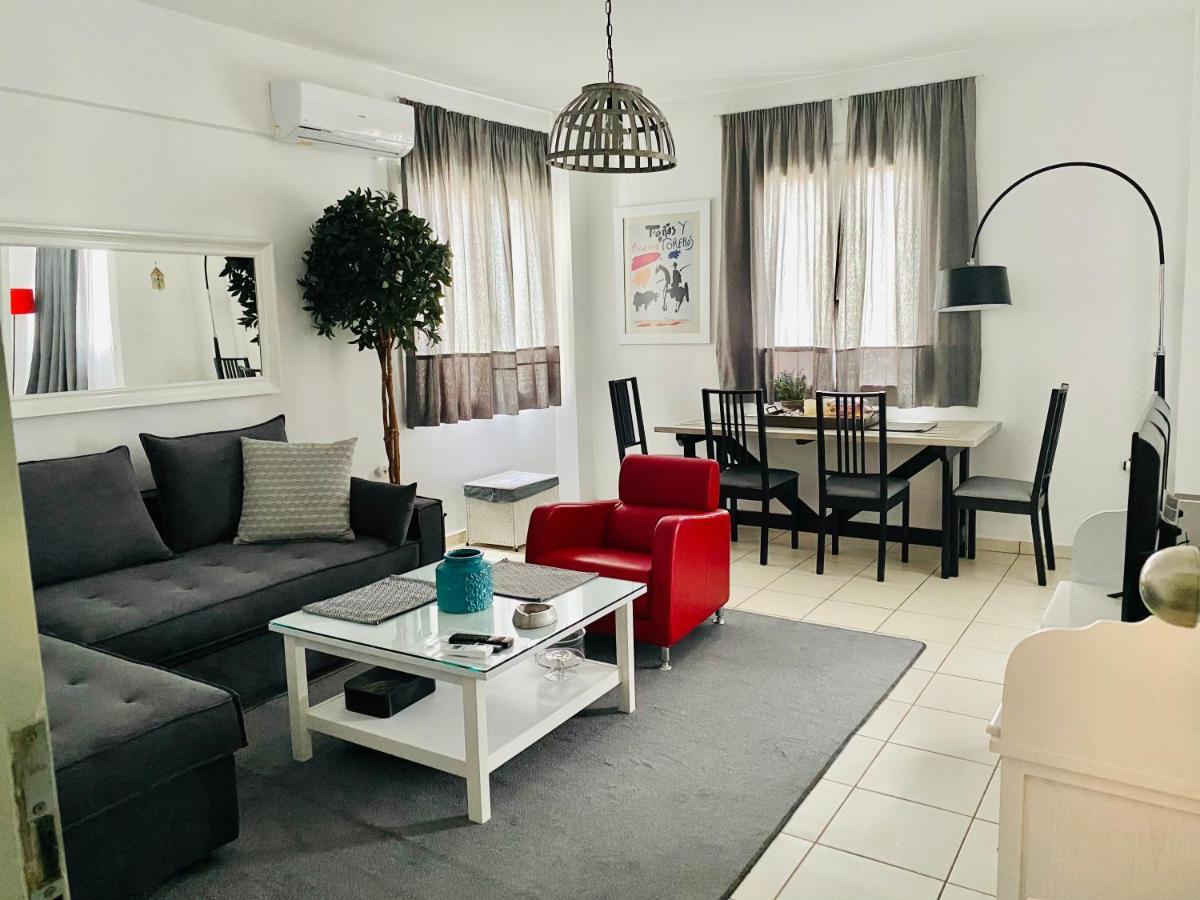 Gianna'S Apartment Central Aigio Cozy And Shining Екстер'єр фото