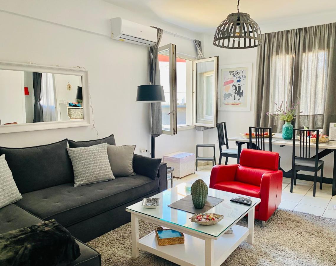 Gianna'S Apartment Central Aigio Cozy And Shining Екстер'єр фото