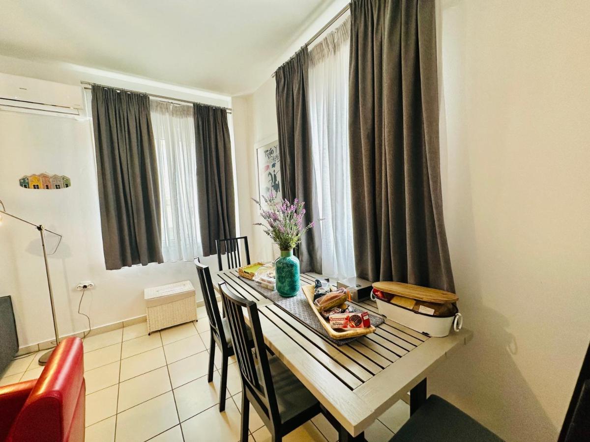 Gianna'S Apartment Central Aigio Cozy And Shining Екстер'єр фото